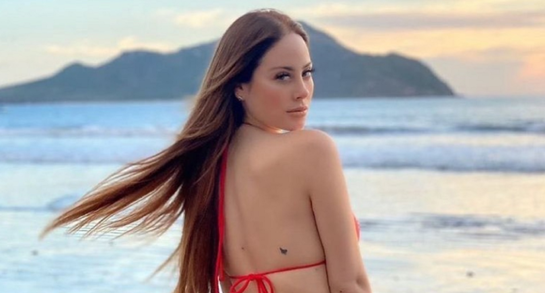 Ignacia Michelson Deslumbra A Sus Fans Con Sensual Bikinazo Tecache Cl