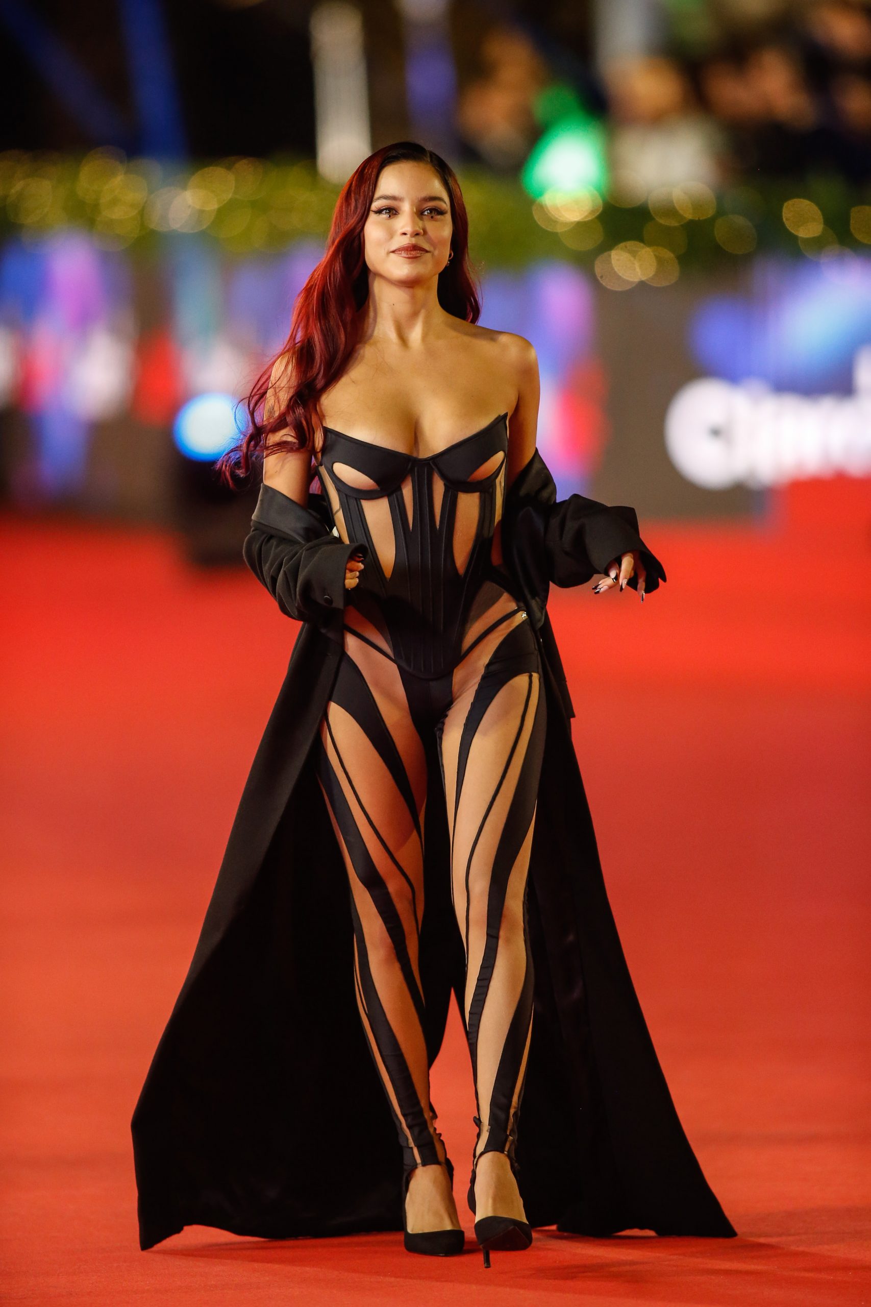 Te Pasaste Emilia Mernes Arras En La Gala De Vi A Con Sensual Look