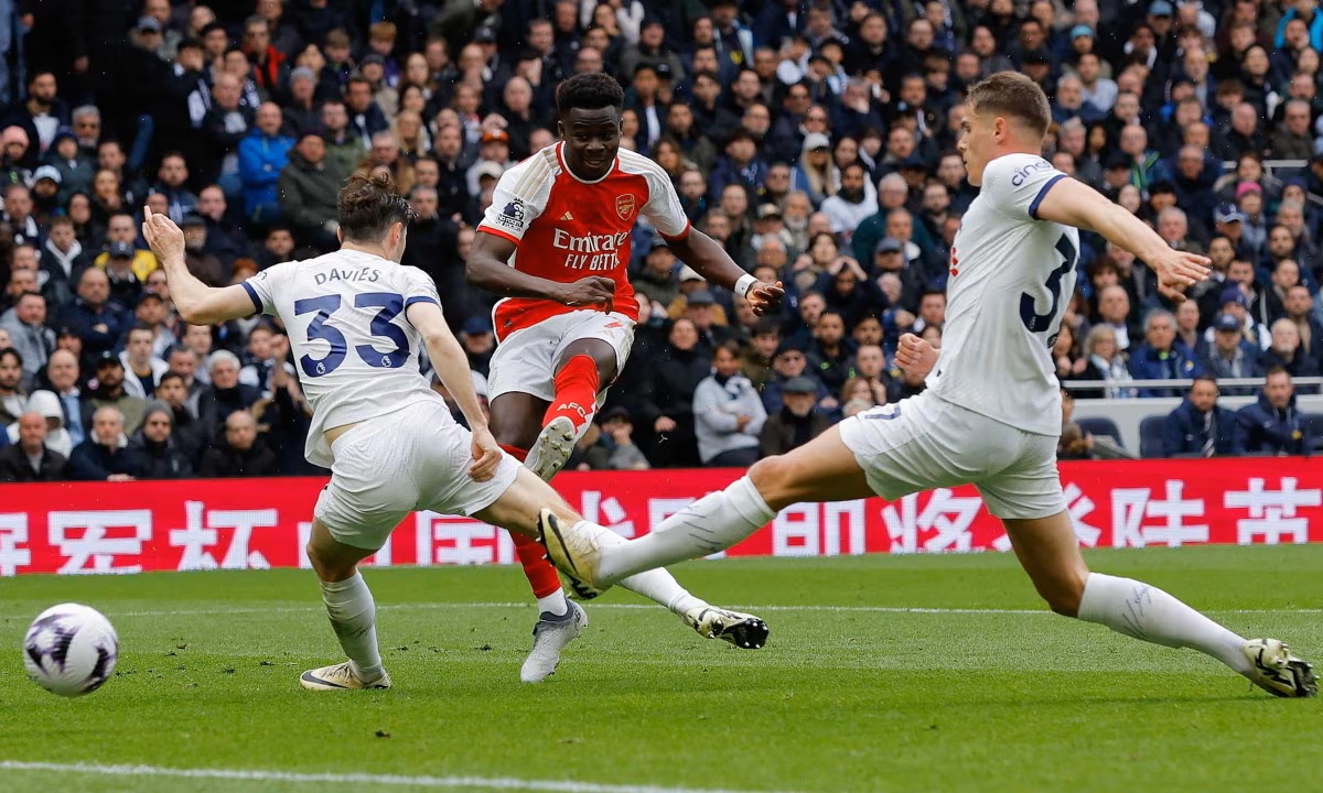 Arsenal Venci Al Tottenham Y Sigue Como Puntero De La Premier League