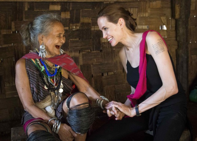 Extrema Delgadez Angelina Jolie