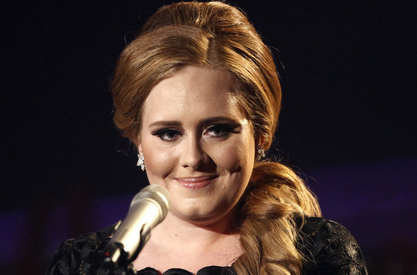 Adele Cantante