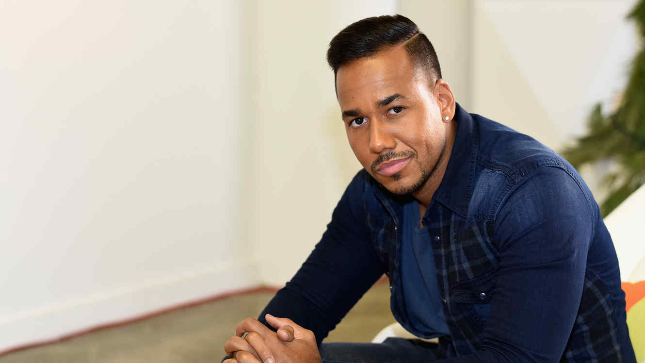 Romeo Santos y sus exigencias: ¡Coñac 'sin humo'!