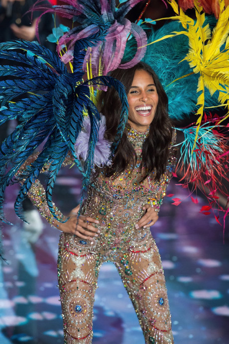 NEW YORK, NY - NOVEMBER 10: Model Cindy Bruna walks the runway during the 2015 Victoria's Secret Fashion Show at the Lexington Armory on November 10, 2015 in New York City. (Photo by Michael Stewart/FilmMagic)