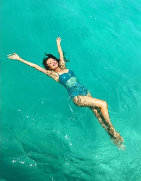 Thalía celebró sus 46 años con sensual foto en bikini - Tecache.cl