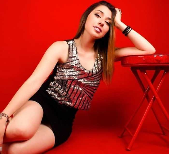 Mega galería: Conoce a Sally, una sensual futura enóloga chilena