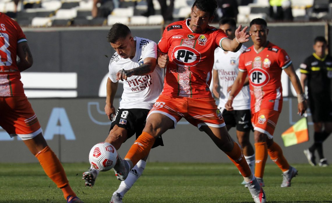 Cobresal venció a Colo Colo y le arruinó la fiesta
