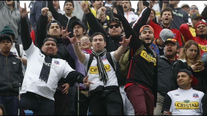 Los hinchas de los albos se portaron mal