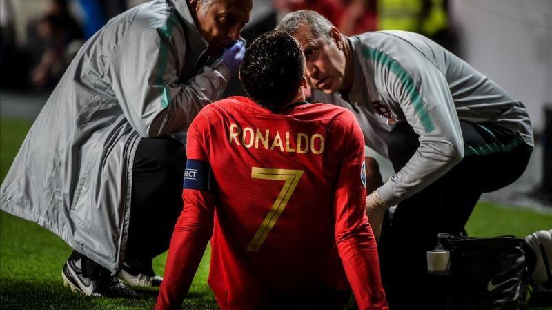 Se encienden las alarmas con Cristiano Ronaldo, quien se ha retirado lesionado a media hora del partido