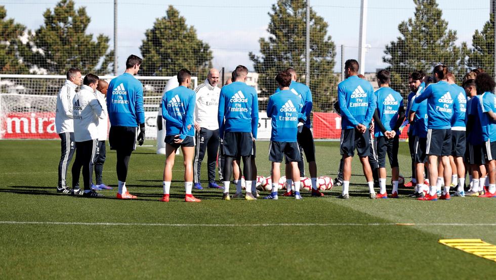 Zidane insiste en el trabajo con balón en el Real Madrid