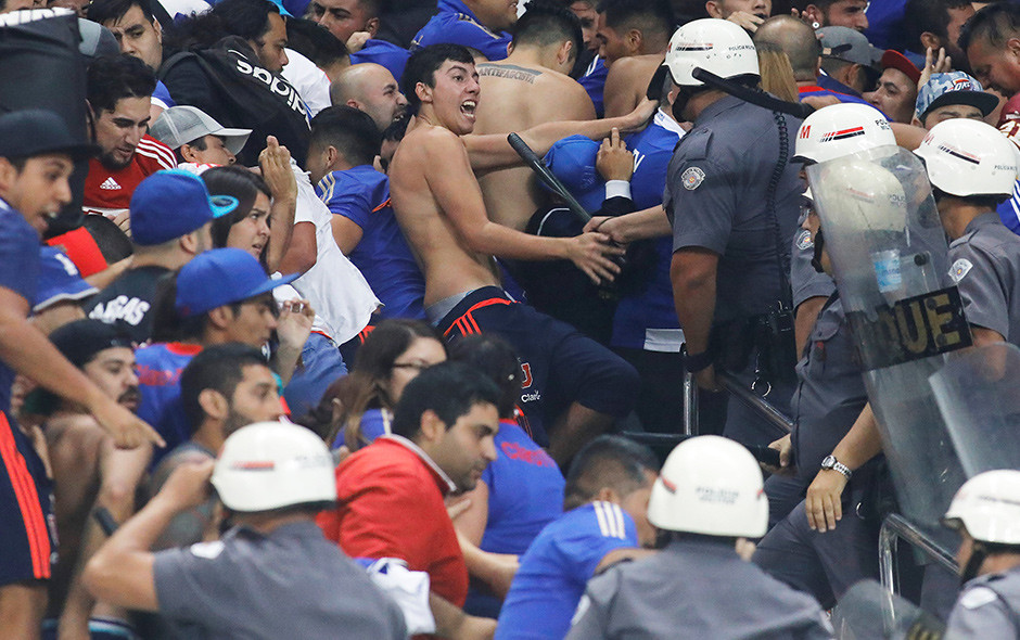 Los hinchas de la U se infiltran