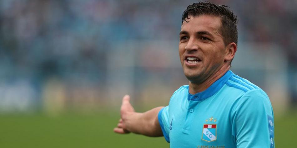 El jugador Uruguayo que se vende como Messi en el futbol Chileno