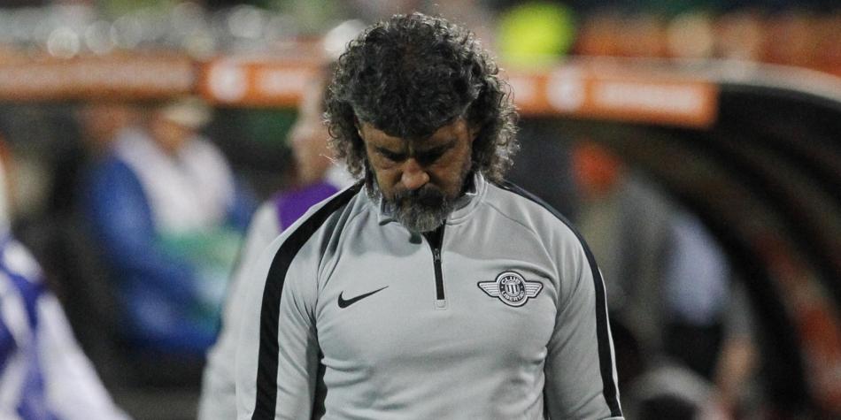 Leonel Álvarez fue despedido