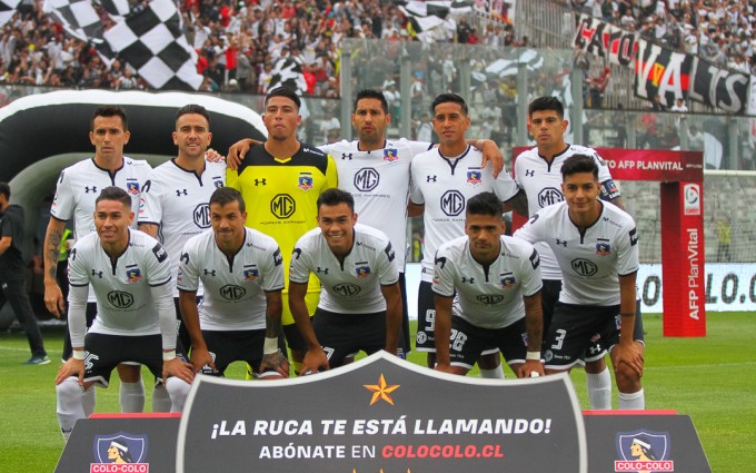 Colo-Colo que busca de Everton