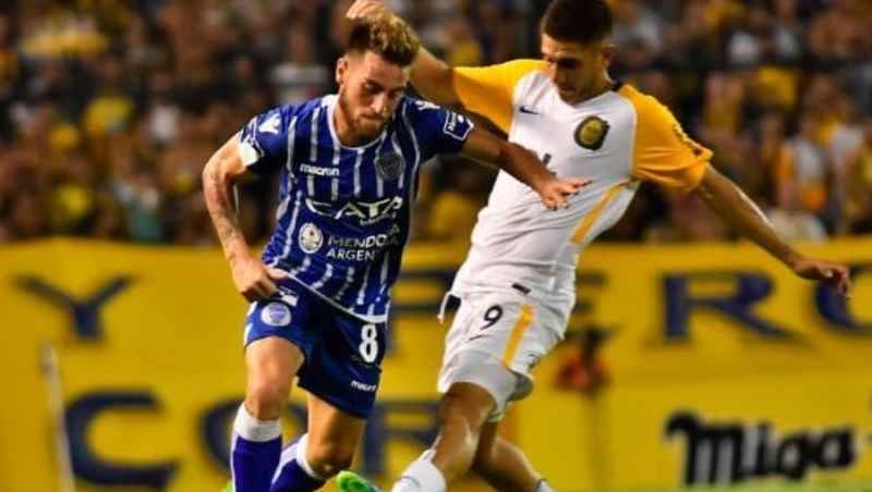 Ángel González aparece en carpeta para llegar a Colo Colo