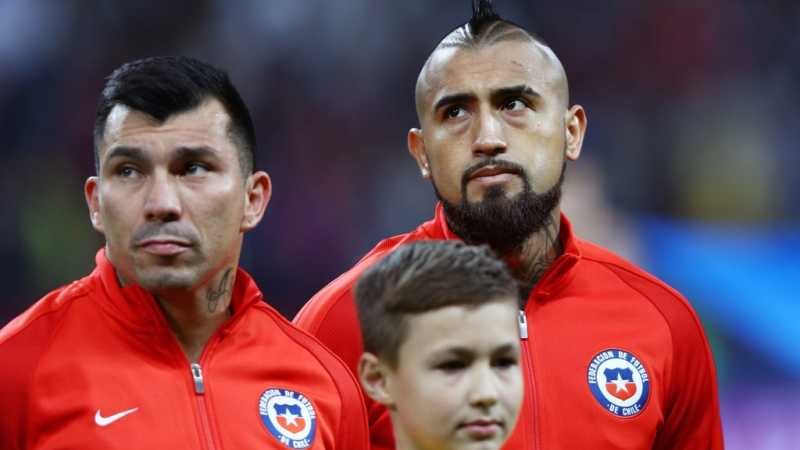 El club que busca juntar a Arturo Vidal y Gary Medel