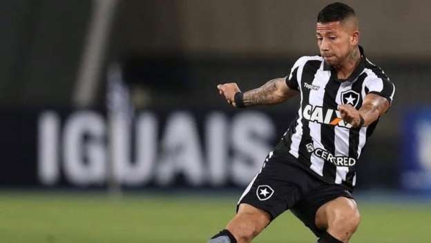 Leonardo Valencia, si existe una opción en la U, quisiera volver
