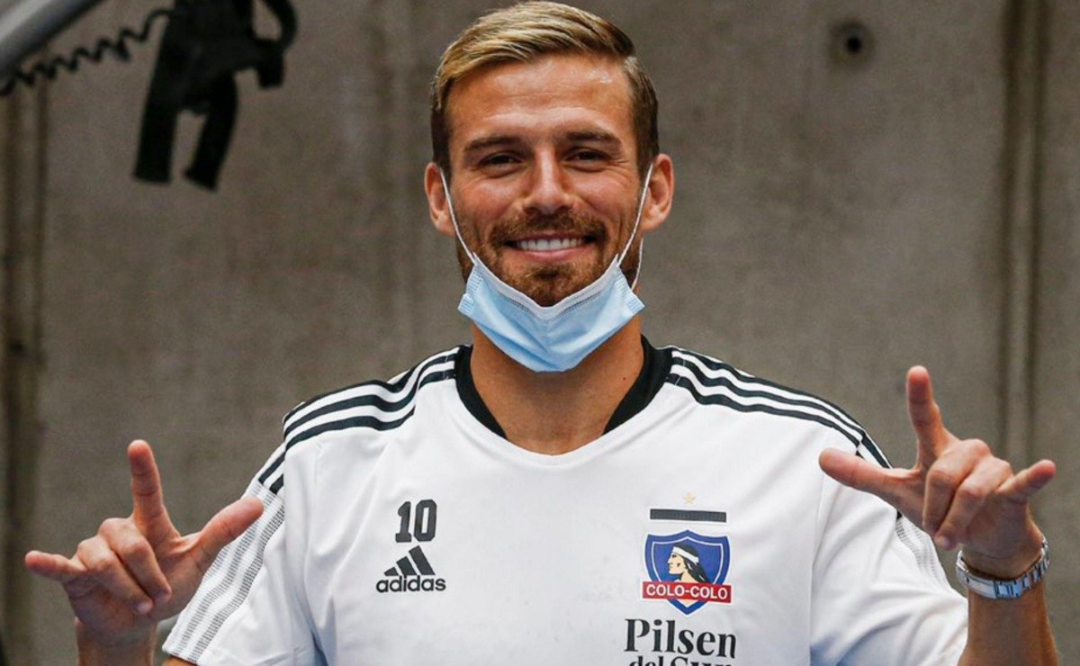 Revelan la razón por la cuál Christian Santos no seguiría en Colo Colo