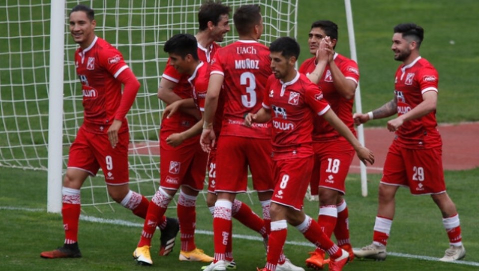 ¡Polémica en la Primera B! Valdivia no se presentó a jugar ante Cobreloa