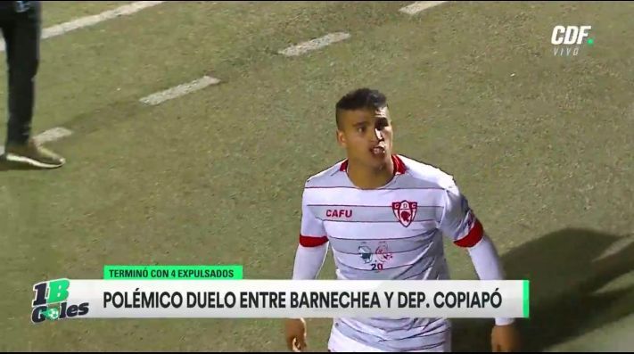 Video: Jugador De Primera B Escupe A Hinchas Tras Ser Expulsado - Te ...