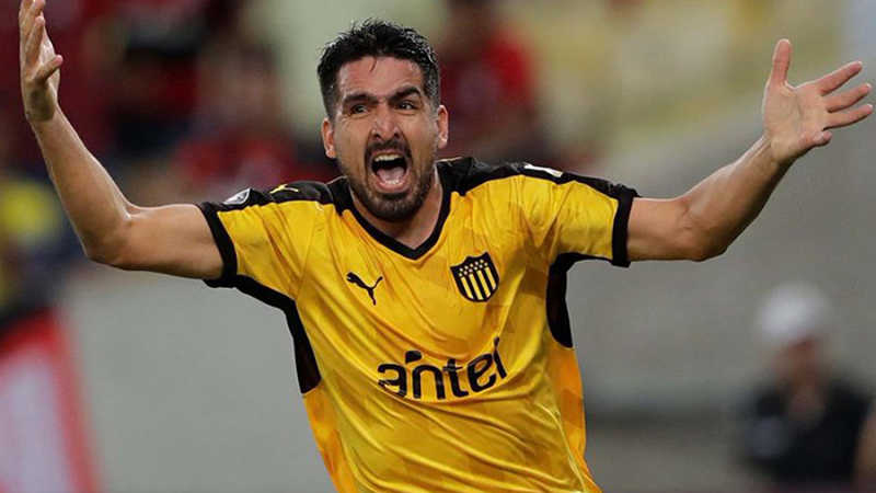 Se complica la llegada de un 9 a Colo Colo