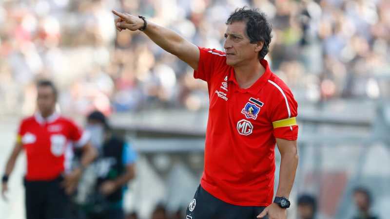 El marcado divorcio entre Mario Salas y la hinchada de Colo Colo