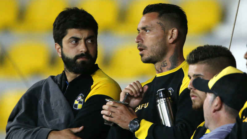 Entrenador de Coquimbo descarta que Mauricio Pinilla pueda debutar pronto