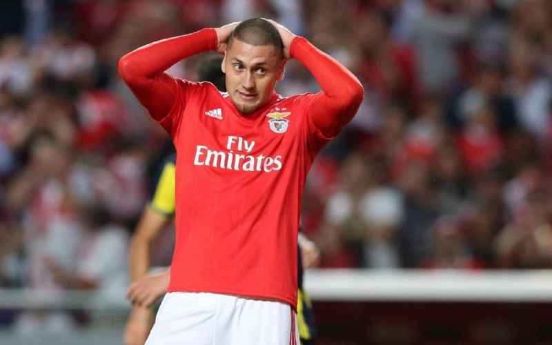 Nicolás Castillo buscará volver a México tras ser relegado en Benfica