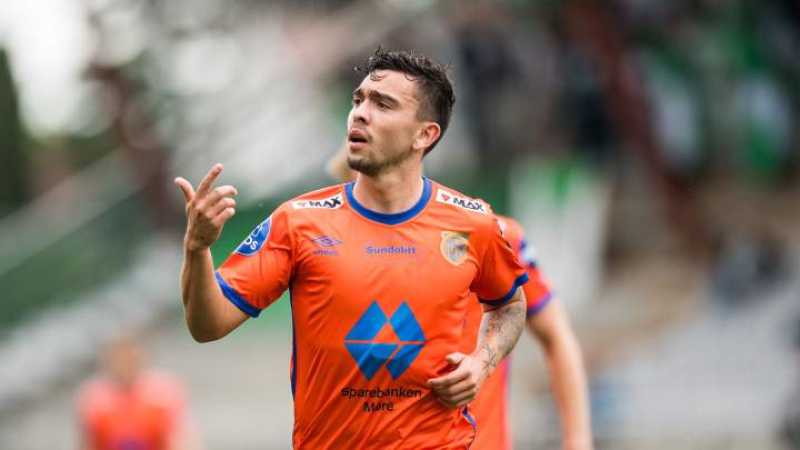 Niklas Castro el ‘9’ noruego que sorprende en la nómina de Rueda