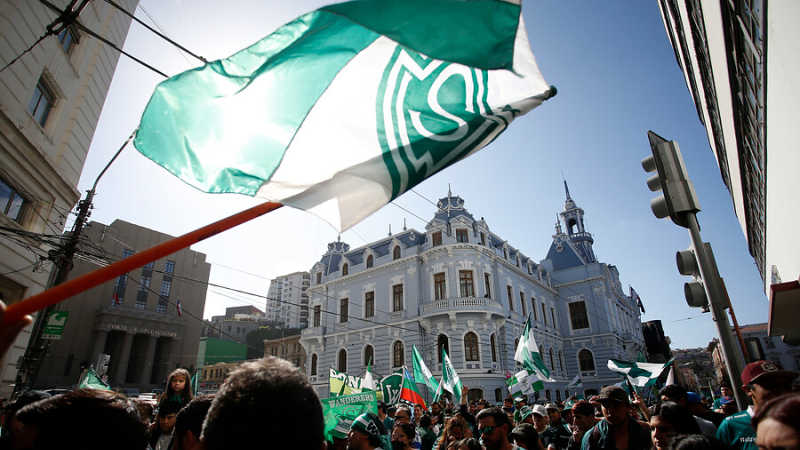 La multitudinaria marcha de hinchas y jugadores de Wanderers contra la ANFP
