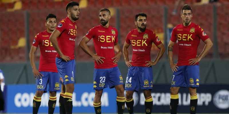 Unión Española se suma a las amenazas de finiquitar gente si no regresa el fútbol