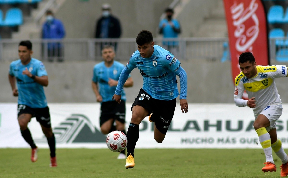 Jugador de Iquique se prepara para volver a Colo Colo