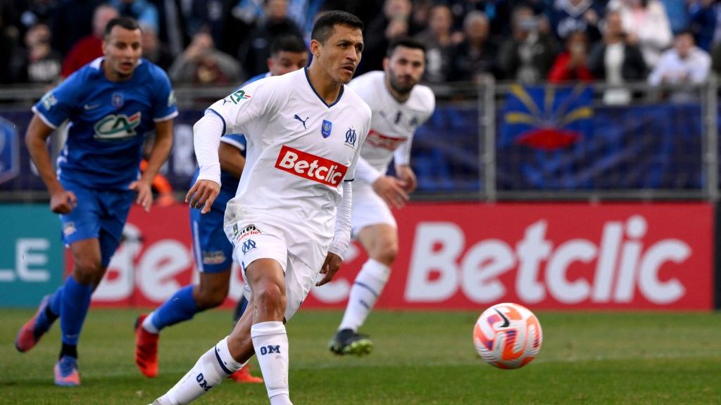 (Video) Con un penal a lo ‘Panenka’, Sánchez anotó en la victoria del Marsella