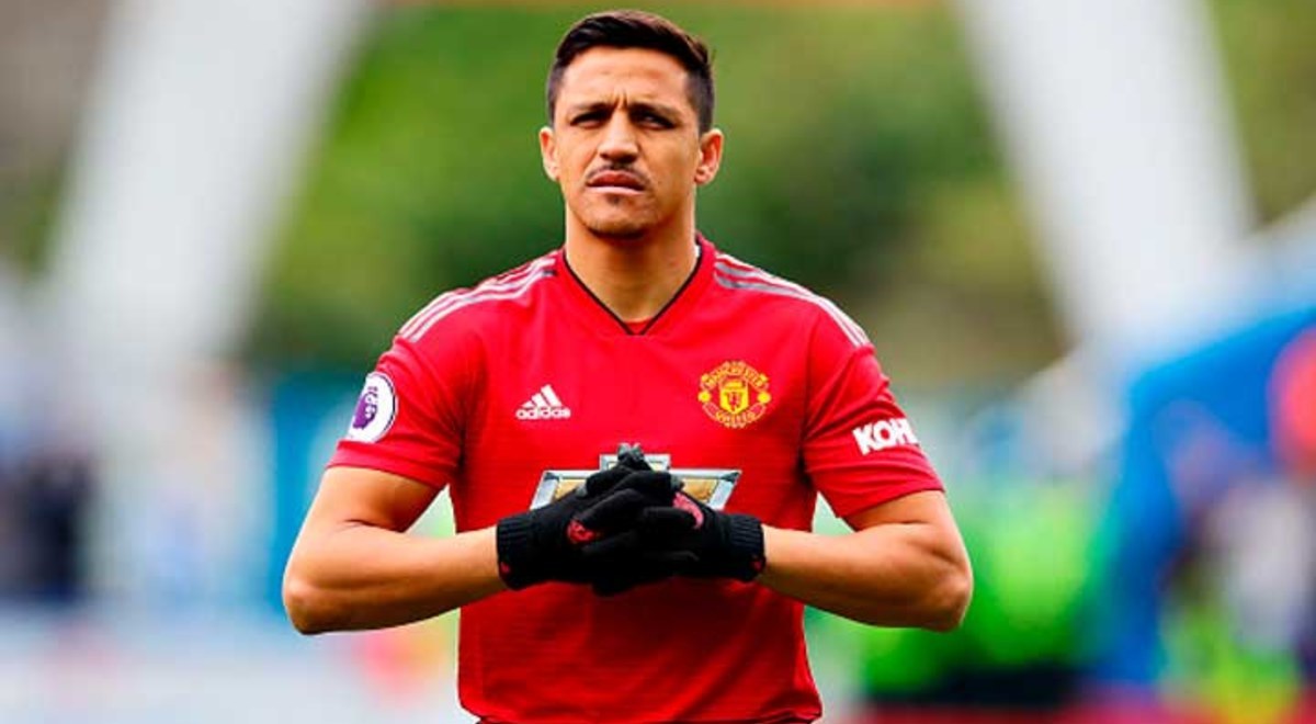 Manchester United pone a la venta a Alexis Sánchez