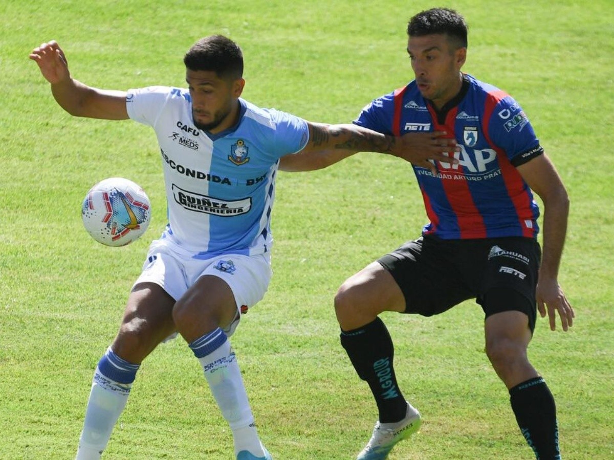 Antofagasta venció a Iquique y de paso ayudó a Colo Colo