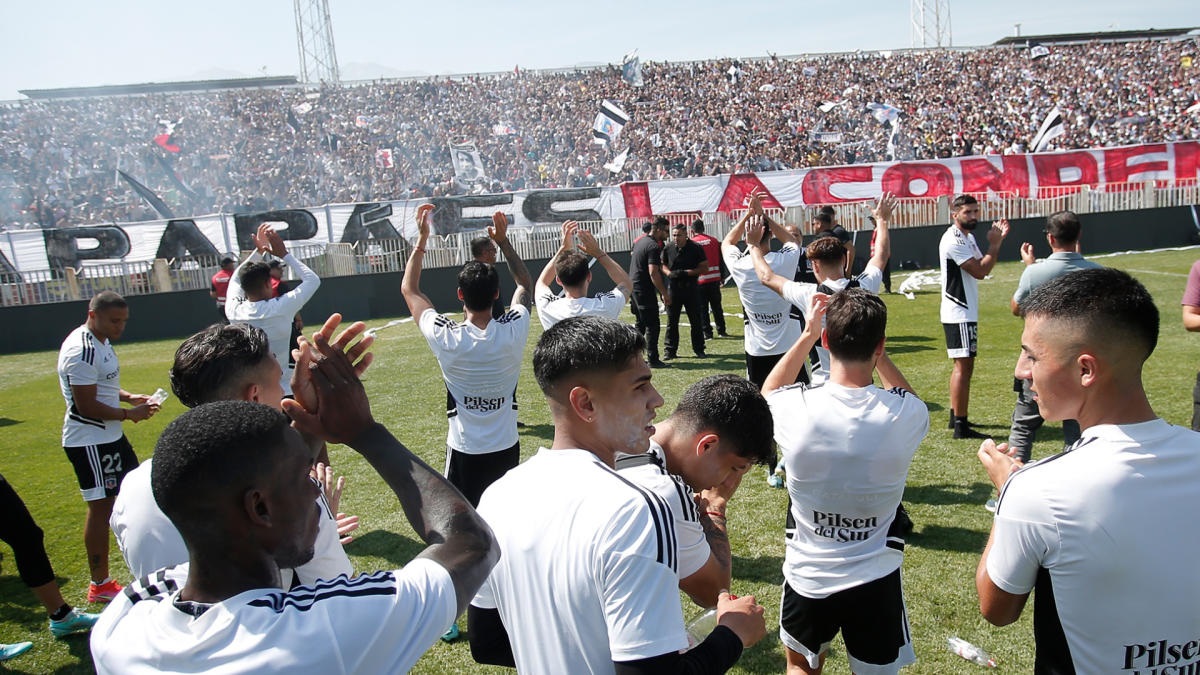 Con grandes sorpresas: Colo Colo define su formación para el Superclásico