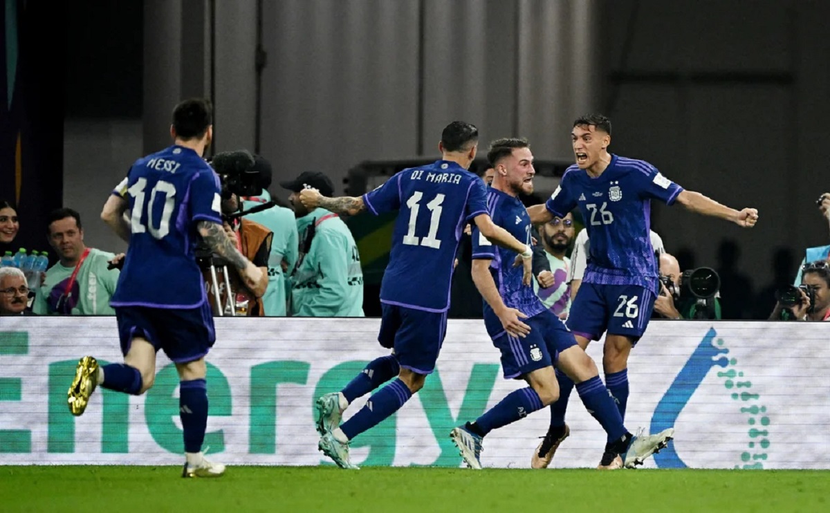 (Goles) Argentina vence a Polonia y avanza a octavos de final