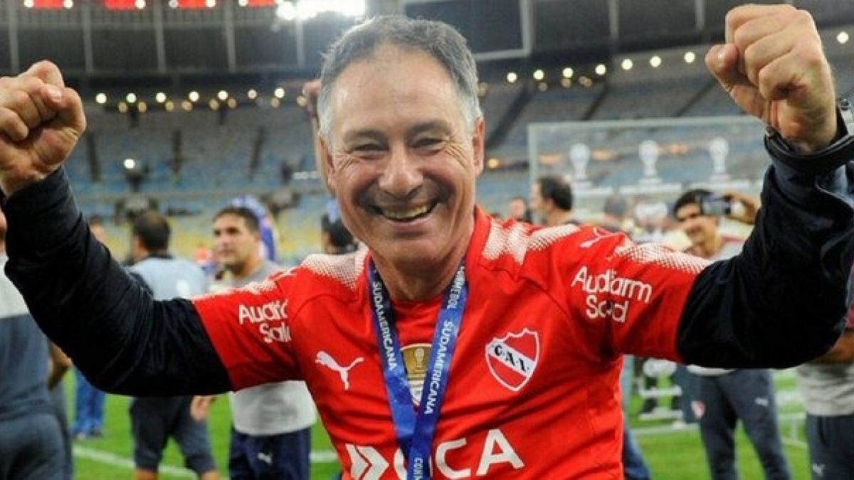 ¿Ariel Holan llega a la selección chilena?