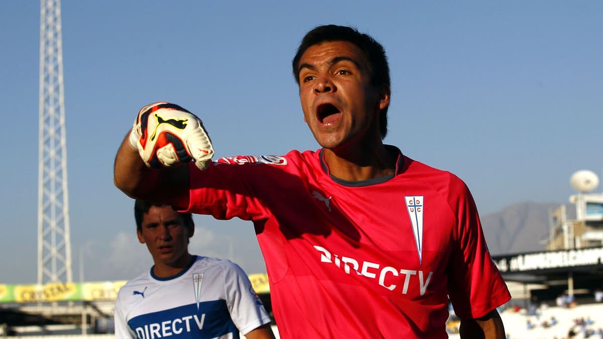 ¿cristopher Toselli Llega A La U Para La Temporada 2023 Te Caché Farándula Y 