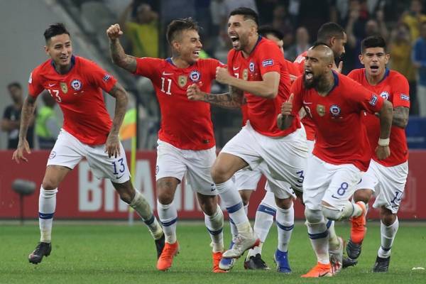 Tan solo 5 Directores Técnico del Futbol chileno pueden dirigir en Torneos Conmebol