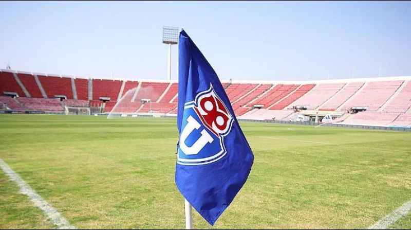 La insólita multa que arriesga la U por los banderines del nacional