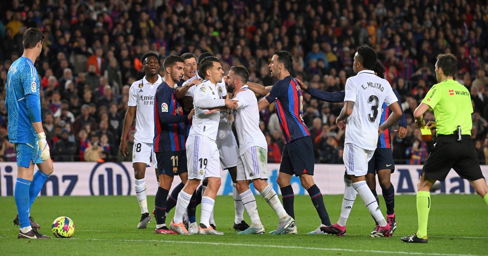 Real Madrid cataloga arbitraje de «perverso» tras caer ante Barcelona