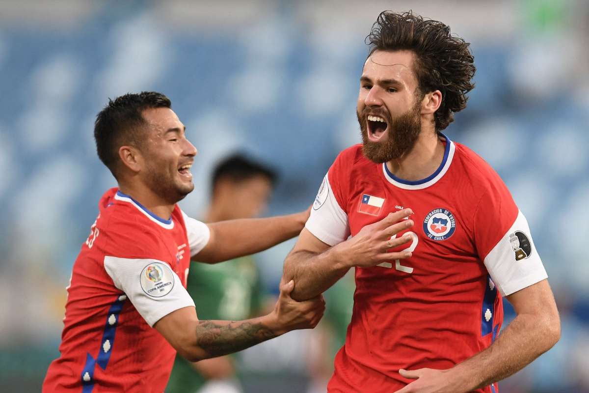 (Resumen) Chile venció a Bolivia con debut goleador de Brereton