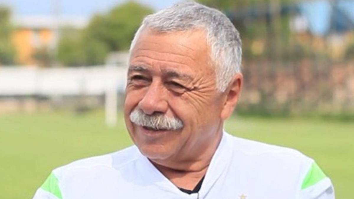 Carlos Caszely y fútbol chileno: «Hay extranjeros de medio pelo»