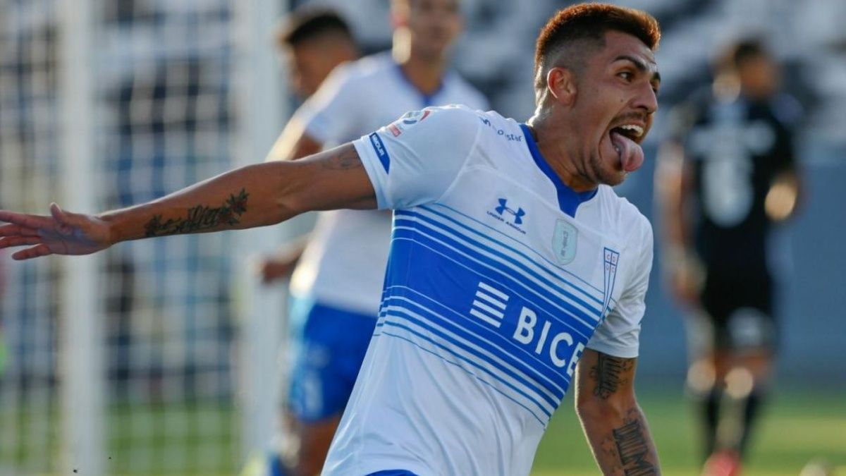 César Pinares viajó a Brasil para cerrar su fichaje