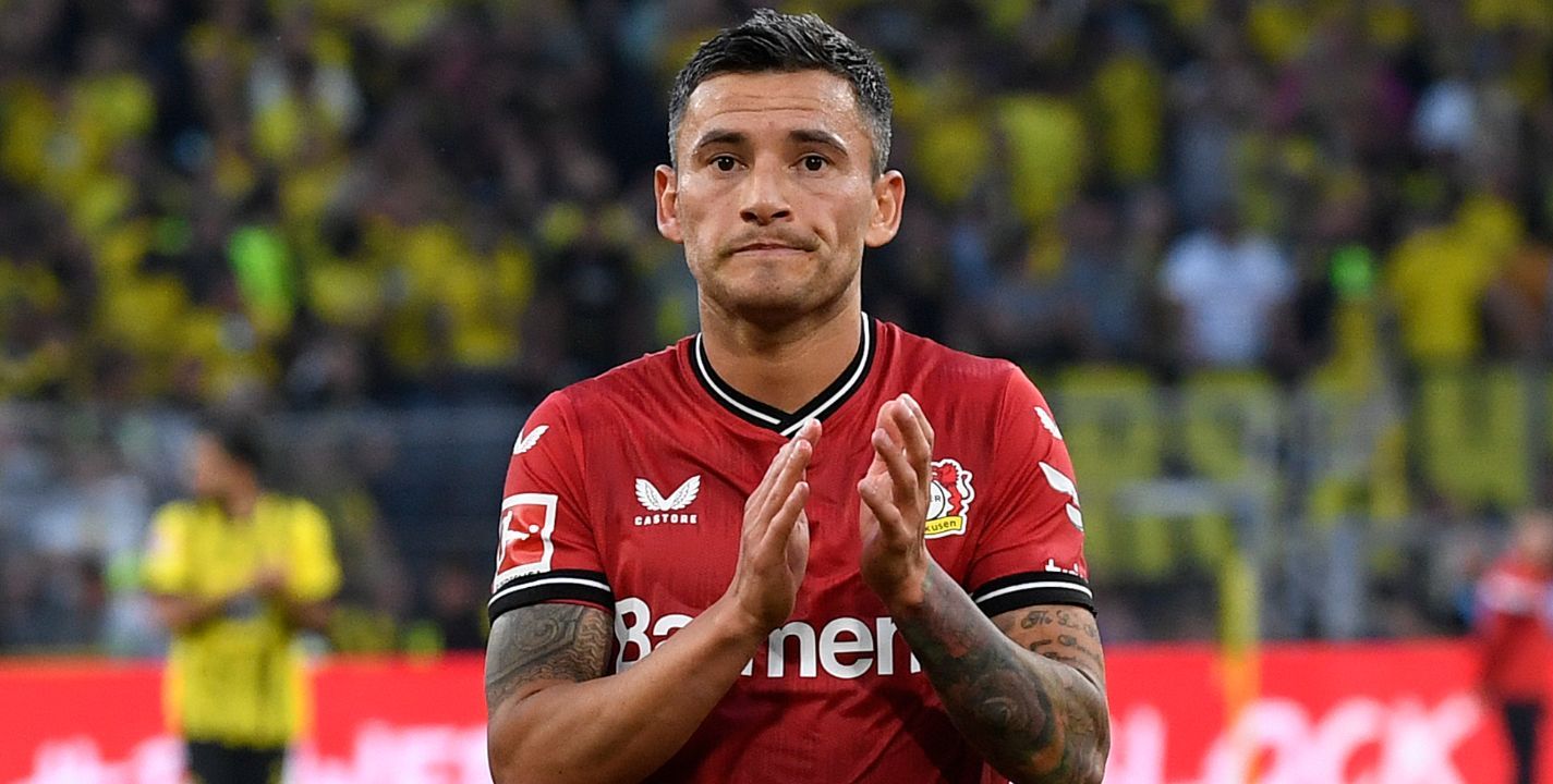 Vuelve a Sudamérica: Charles Aránguiz firma por grande de Brasil