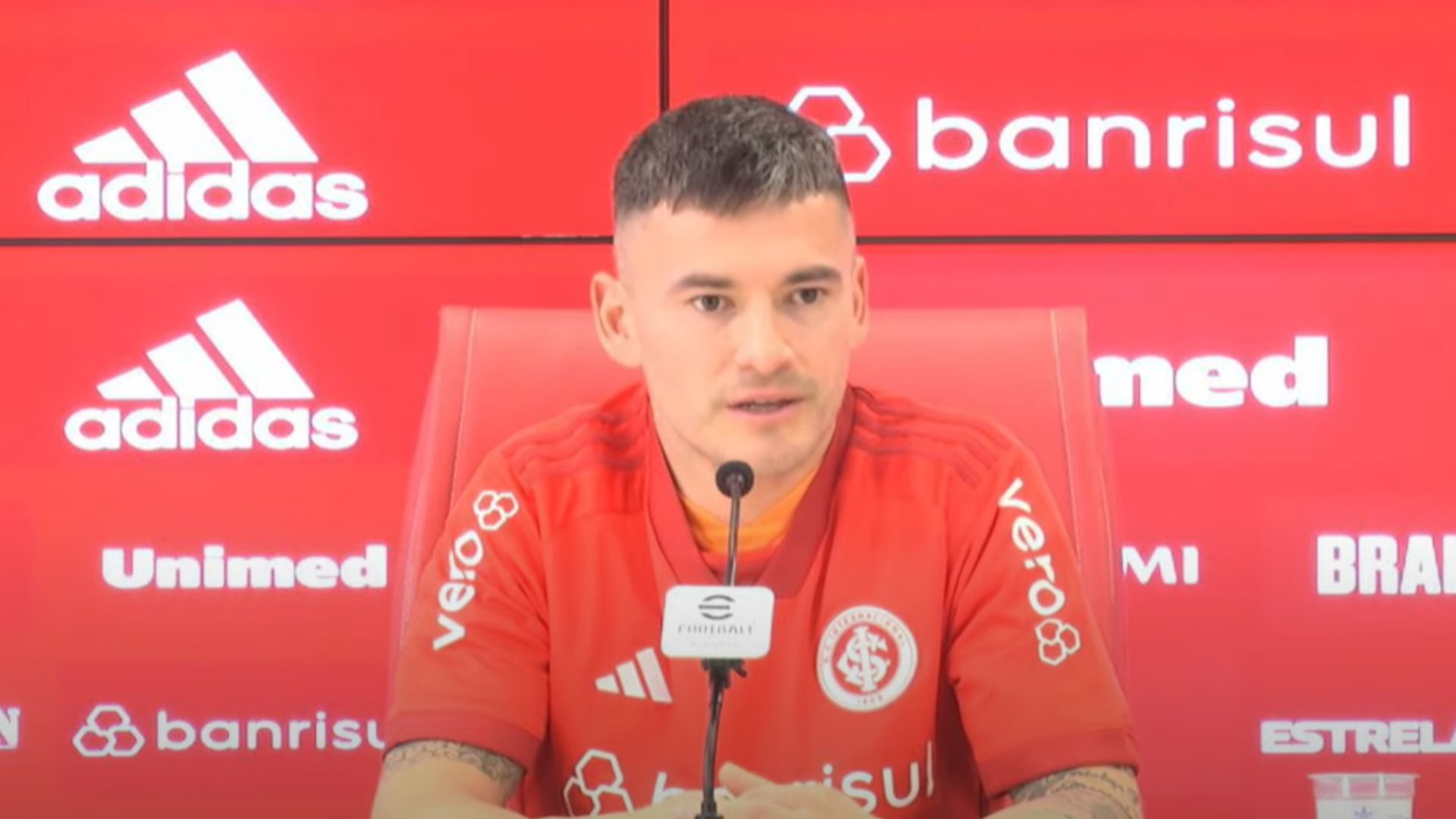 Charles Aránguiz en su arribo a Inter de Porto Alegre: «Se dieron todas las condiciones»