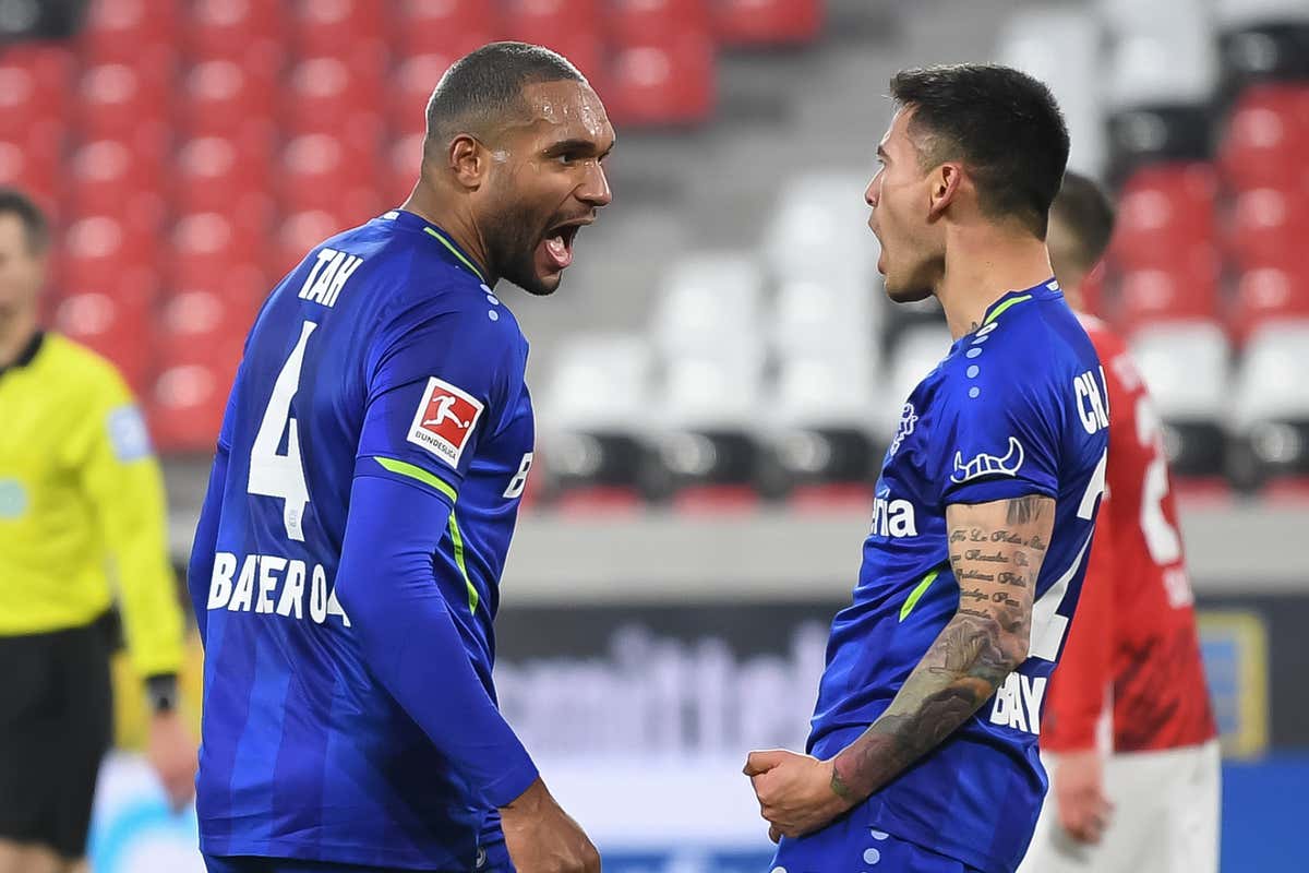 (Video) Charles Aránguiz volvió a anotar para el Bayer Leverkusen