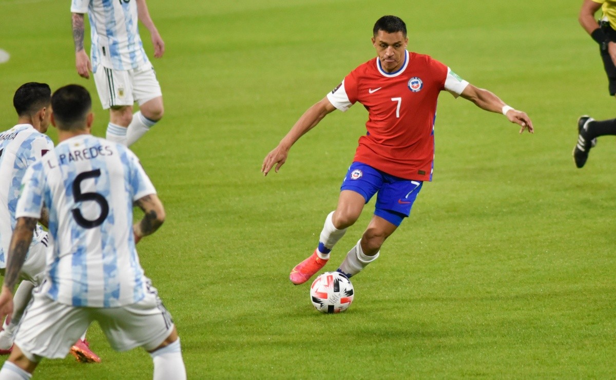 La formación estelar con la que Chile enfrentará a Argentina