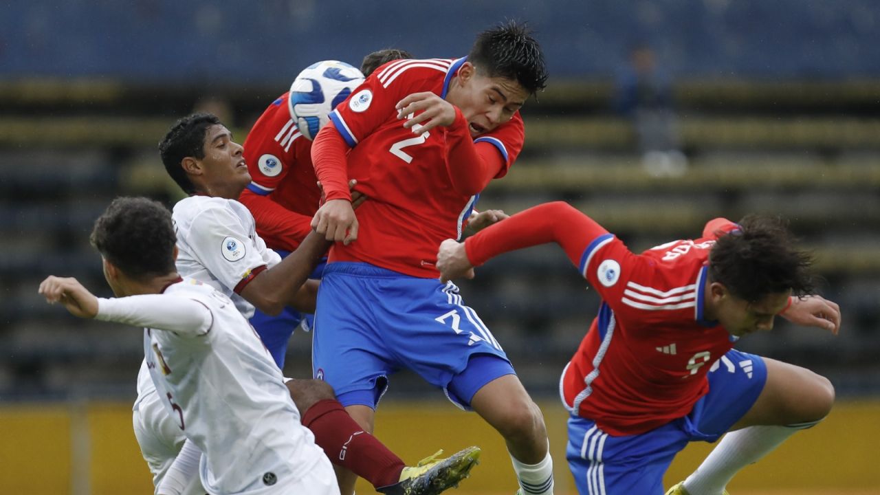 (Goles) Al borde del fracaso: La Roja Sub 17 perdió ante Venezuela