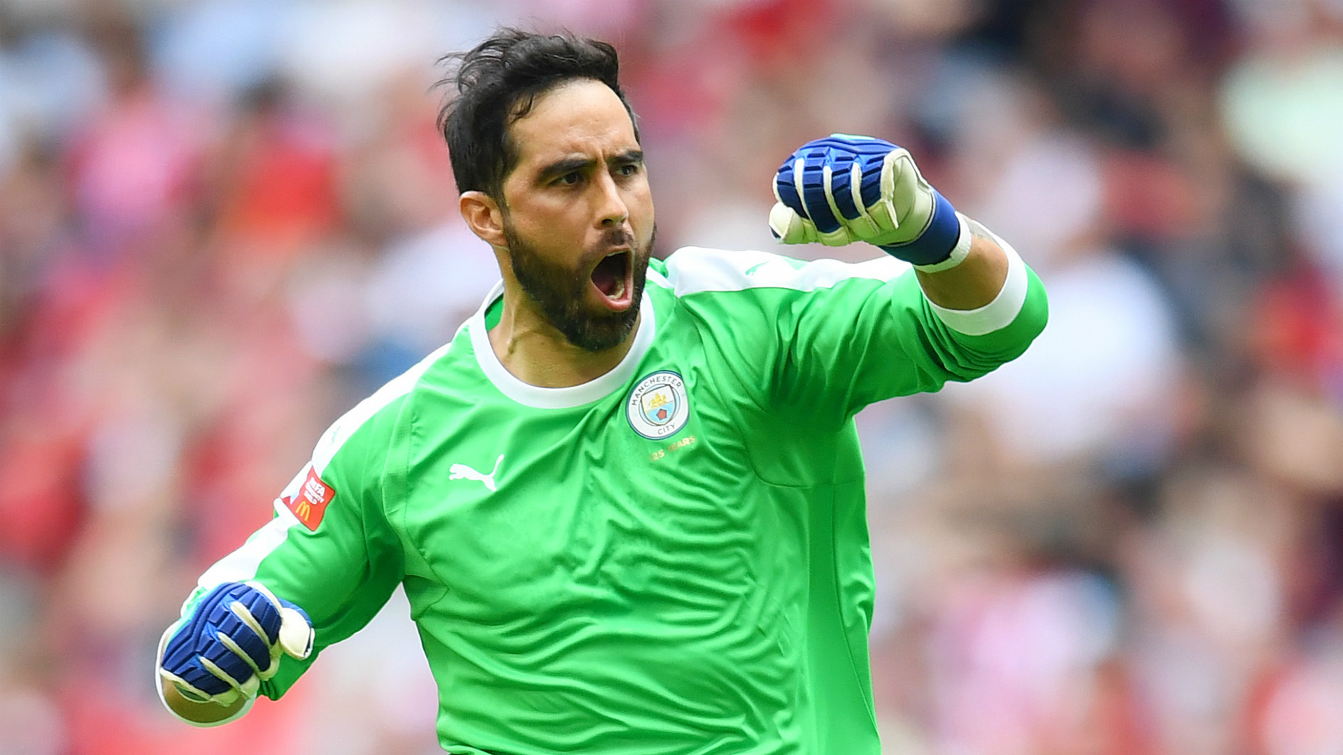 Por inesperada razón, Claudio Bravo renovaría con el City